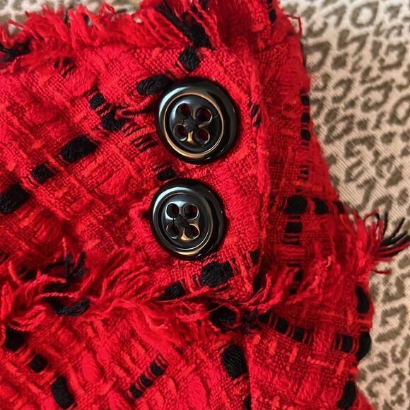 Plaid Red & Black Skirt - Picture 5 of 7